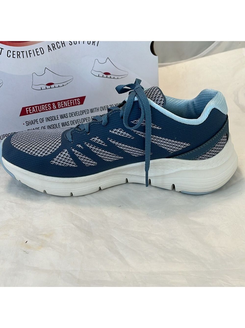 Skechers Arch Fit Shoes - Picture 5 of 11